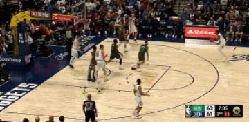 九游会·j9官方网站🤠这手活无敌！约基奇篮下小空间击地背传 布劳恩吃饼上篮！