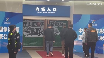 九游会·j9官方网站马不停蹄!中国男篮主帅郭士强观战辽宁广厦G3的比赛