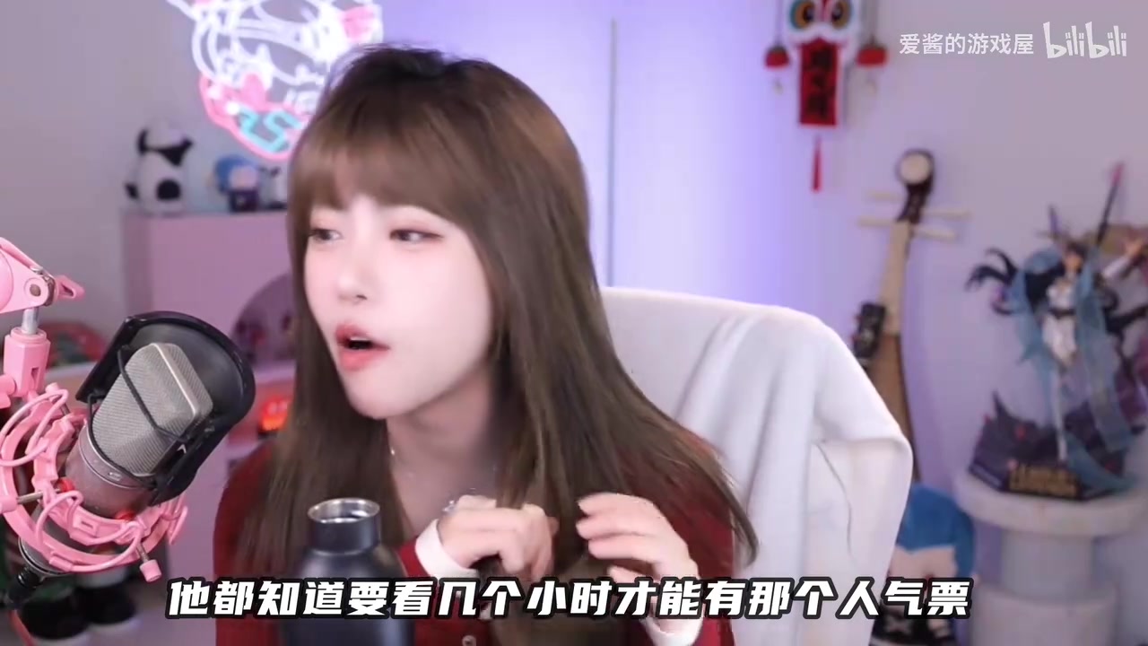 ag九游会亚洲真人第一品牌周淑怡自曝爸爸很开明 爱看自己跳擦边舞：在我爸面前擦玻璃都没事