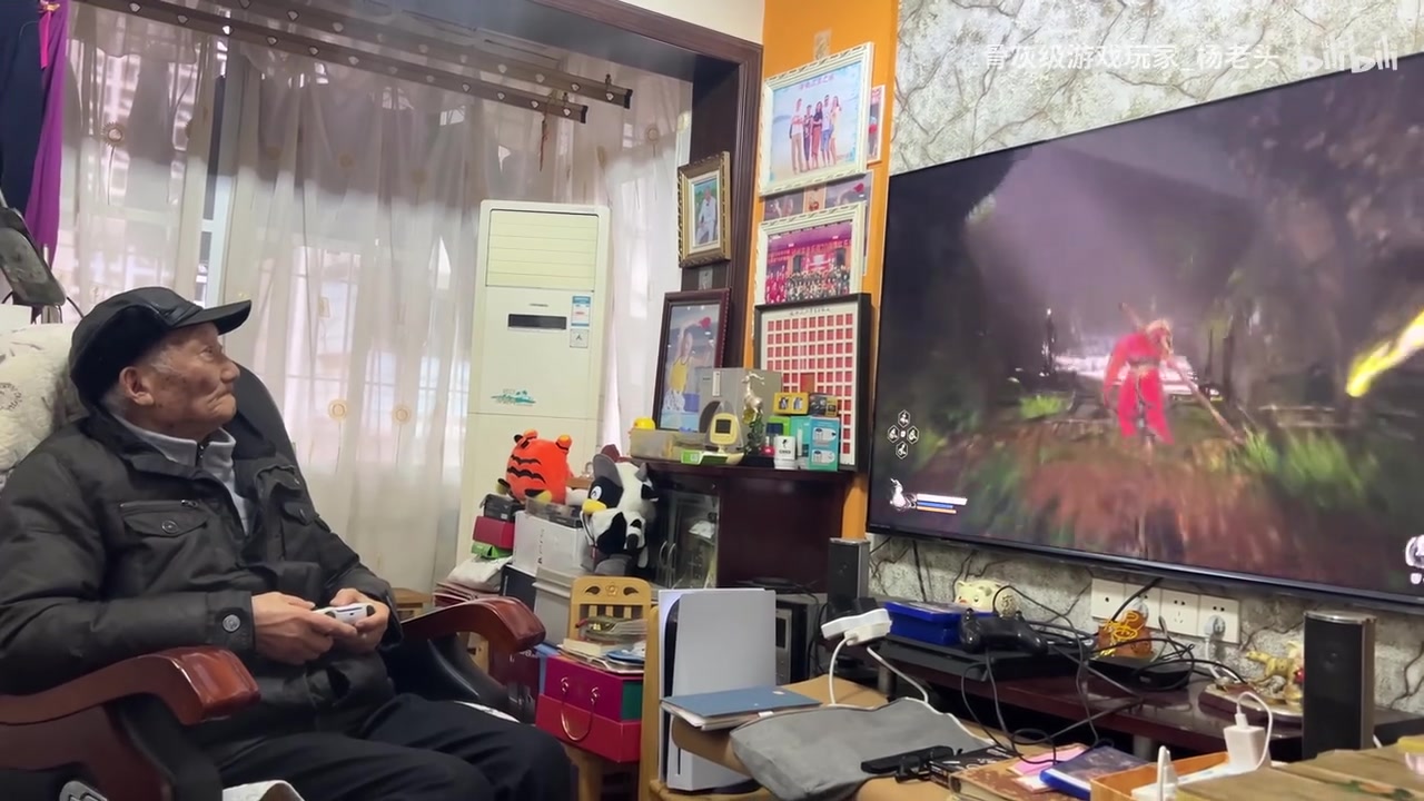 ag九游会亚洲真人第一品牌90岁杨老头首战《黑神话：悟空》白衣秀士：几招就被打败！