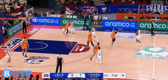 j9九游真人游戏第一品牌登录入口热得发烫！徐杰抛投得手后连中三分 个人独得8分率队顽强咬住