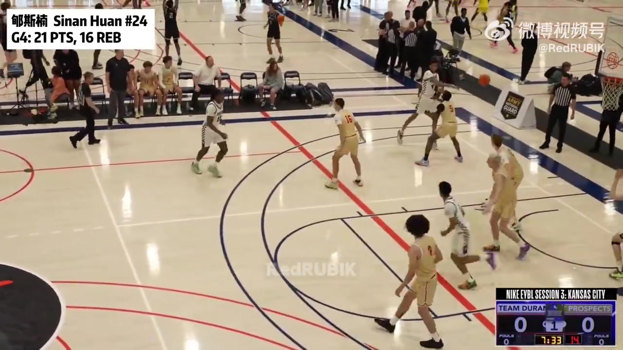 j9九游真人游戏第一品牌登录入口旅美小将郇斯楠爆砍21+16😤本周四场10+8+1.5帽&与全美第一过招